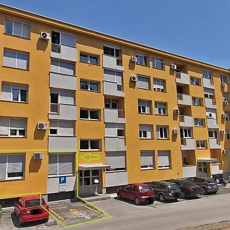 Apartamento Ka Star Karlovac Exterior foto